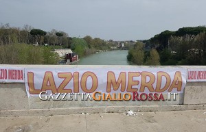 striscione1