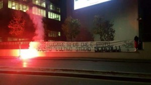 Striscione tifosi Napoli